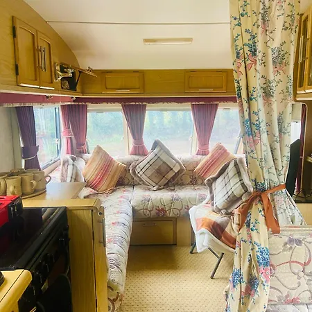 Railside Oasis Kemp *